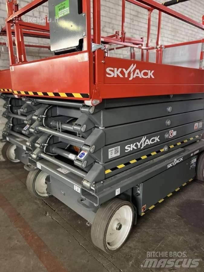 SkyJack SJ4732 Scissor lifts