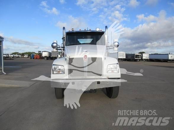 Kenworth T880 Prime Movers
