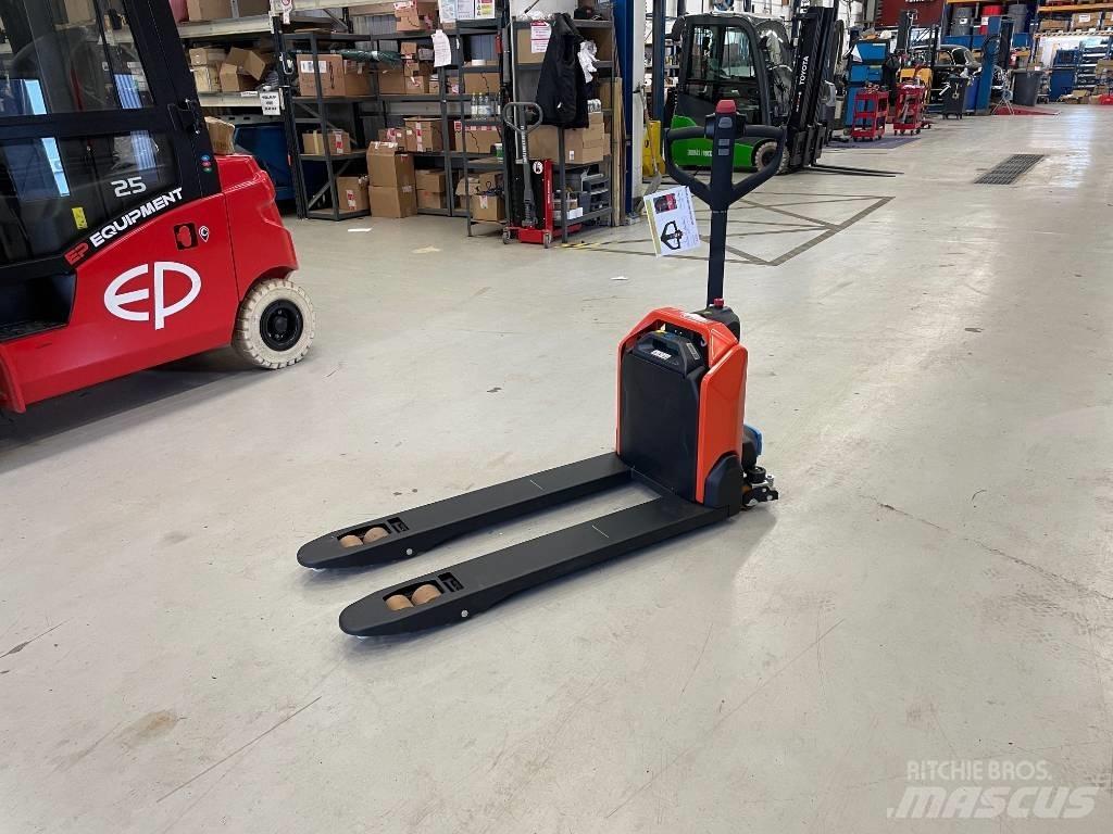 Toyota BT LHE 130 Low lifter