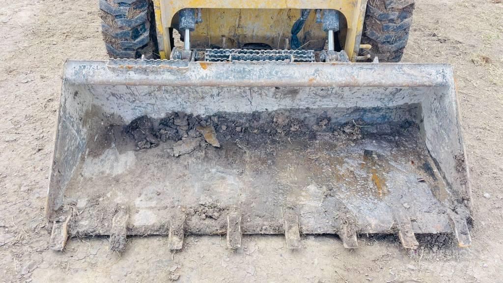 CAT 262D3 Skid steer loaders