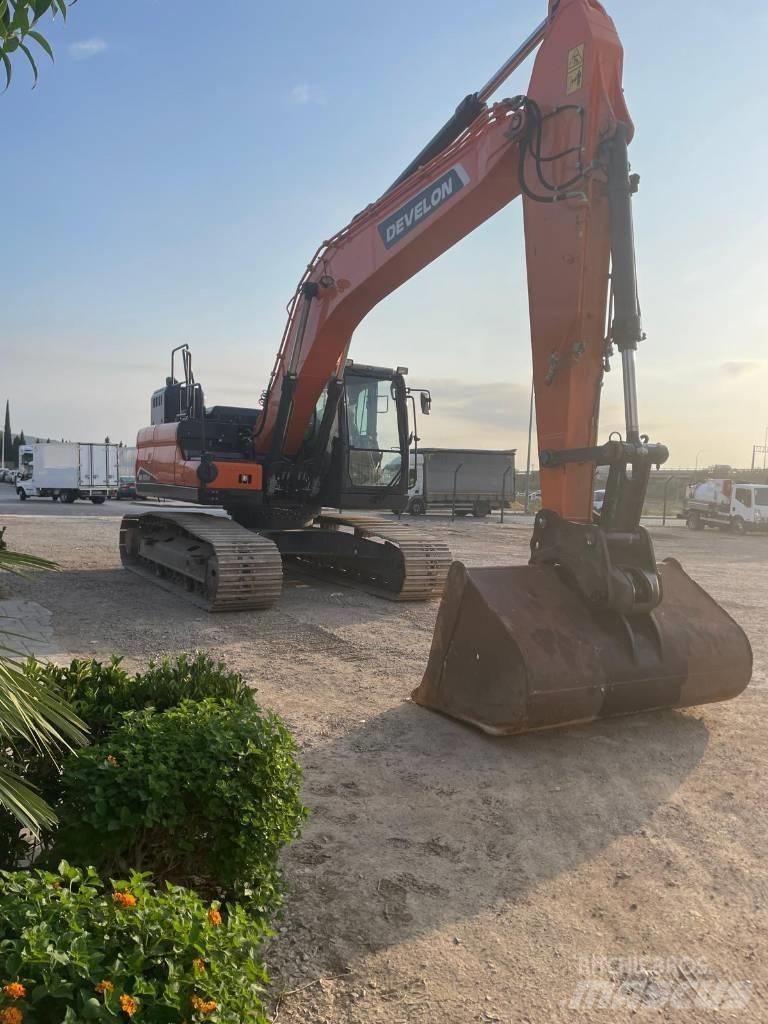 Doosan DX225LC-7 Crawler excavators