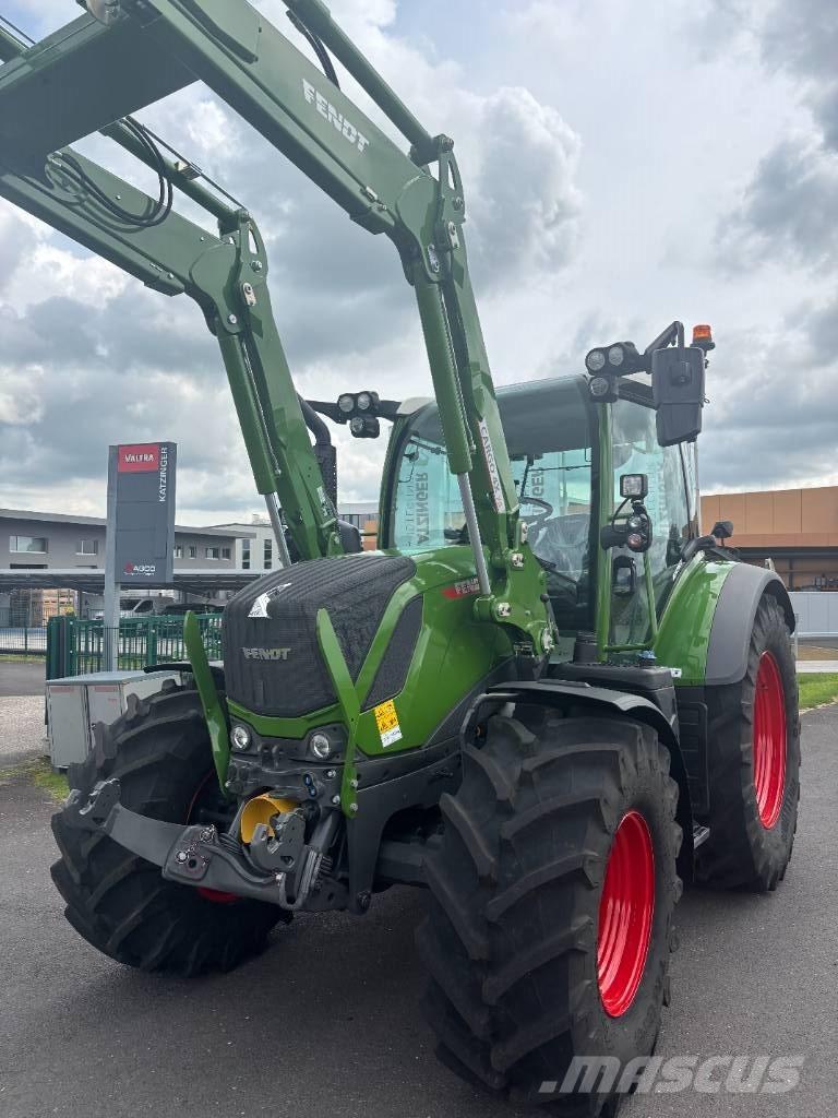 Fendt 311 Vario Tractors