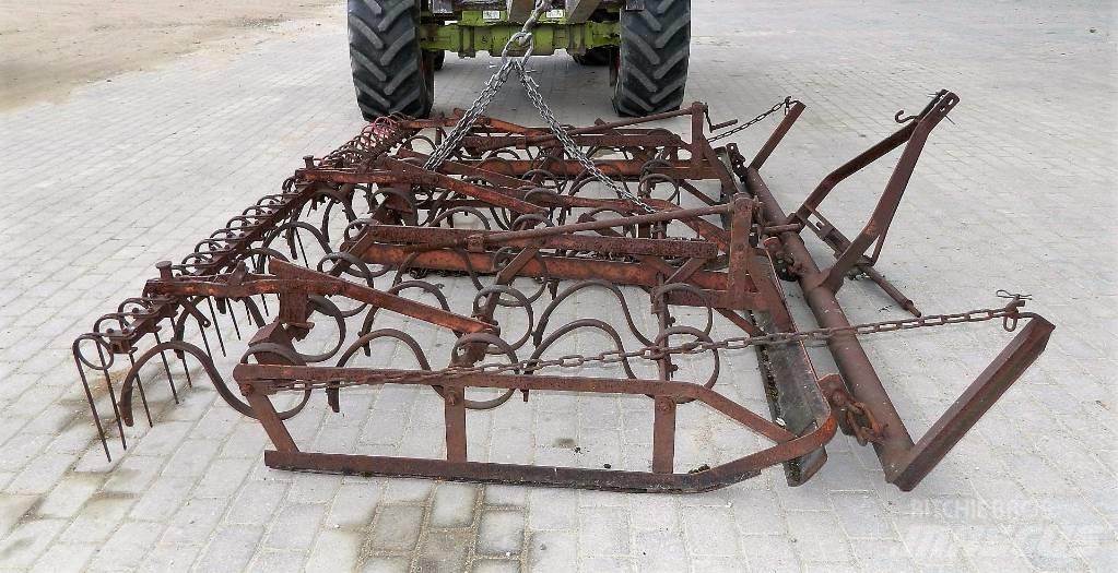 Lilla Harrie 300 Cultivators