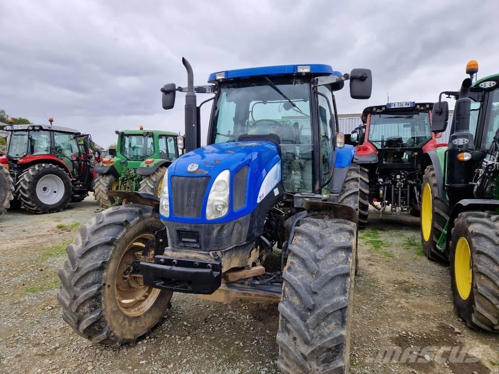 New Holland TSA 115 Tractors