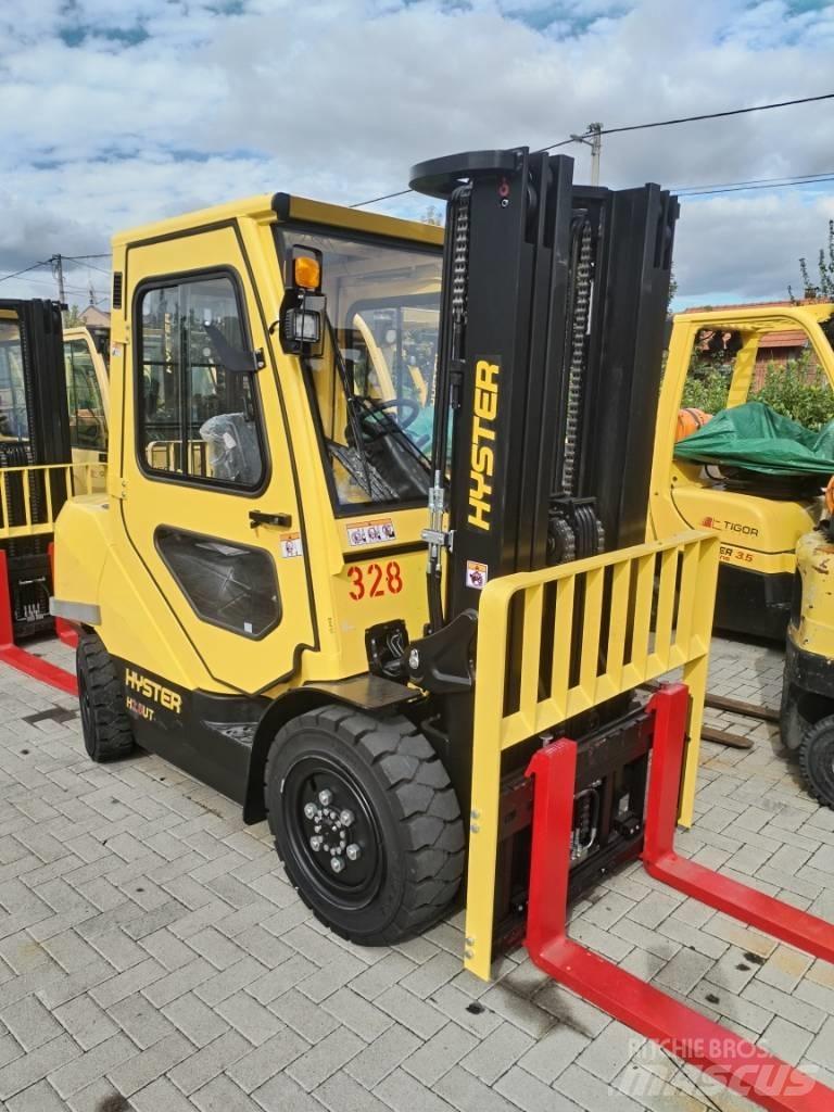 Hyster H 3.5UT Diesel trucks