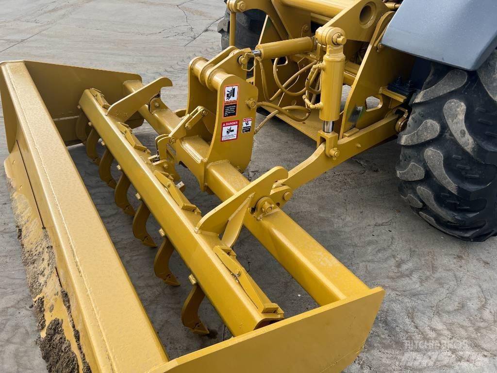 John Deere 210L EP Front loaders and diggers