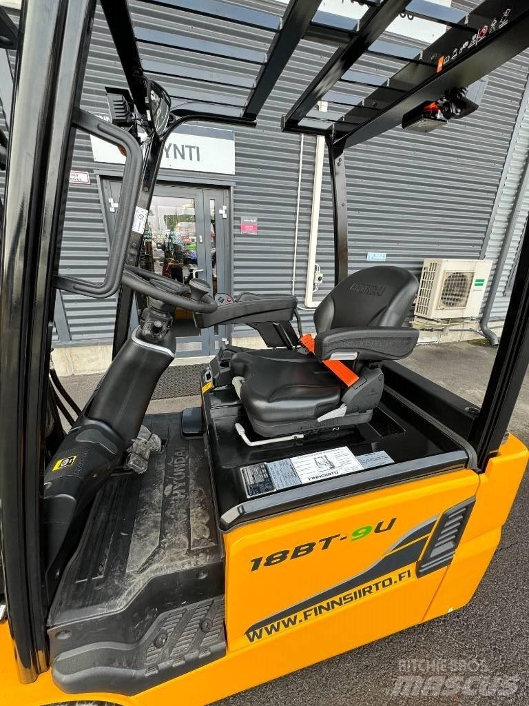 Hyundai 18BT-9U Electric forklift trucks