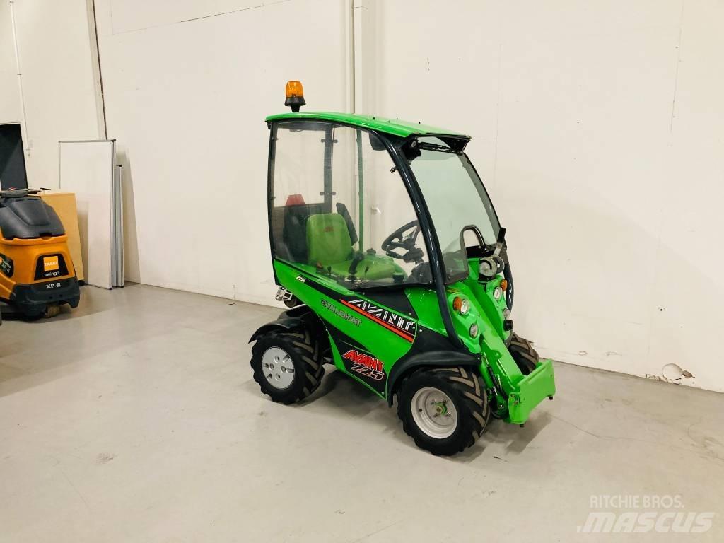 Avant 225 Mini loaders