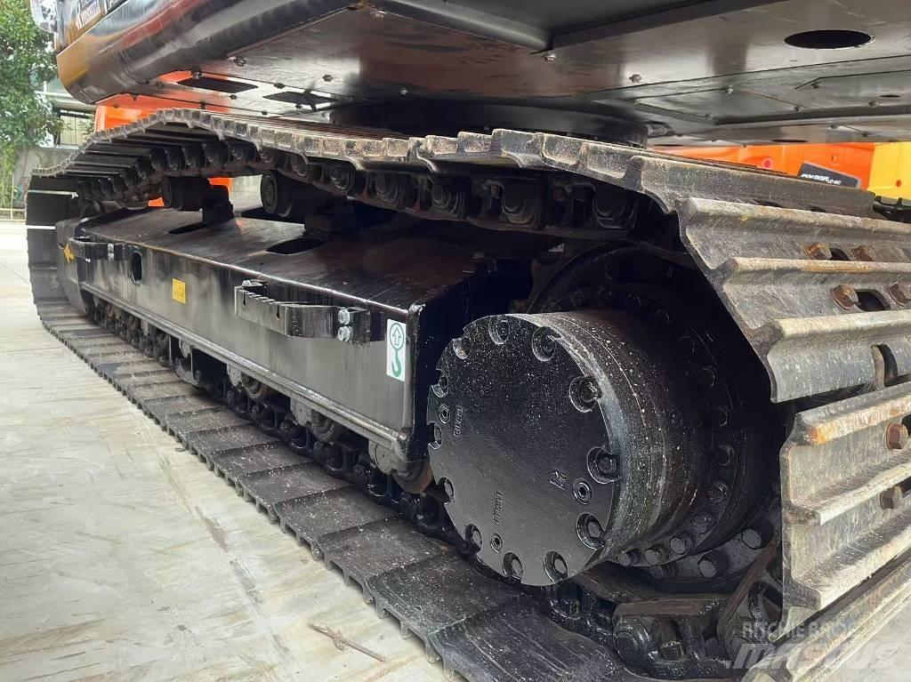 Hitachi zx200 Crawler excavators