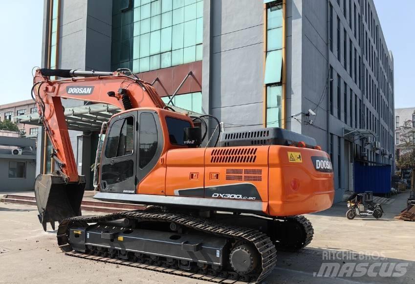 Doosan DX300 Crawler excavators