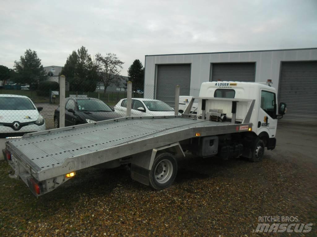 Nissan 35.15 Transport vehicles