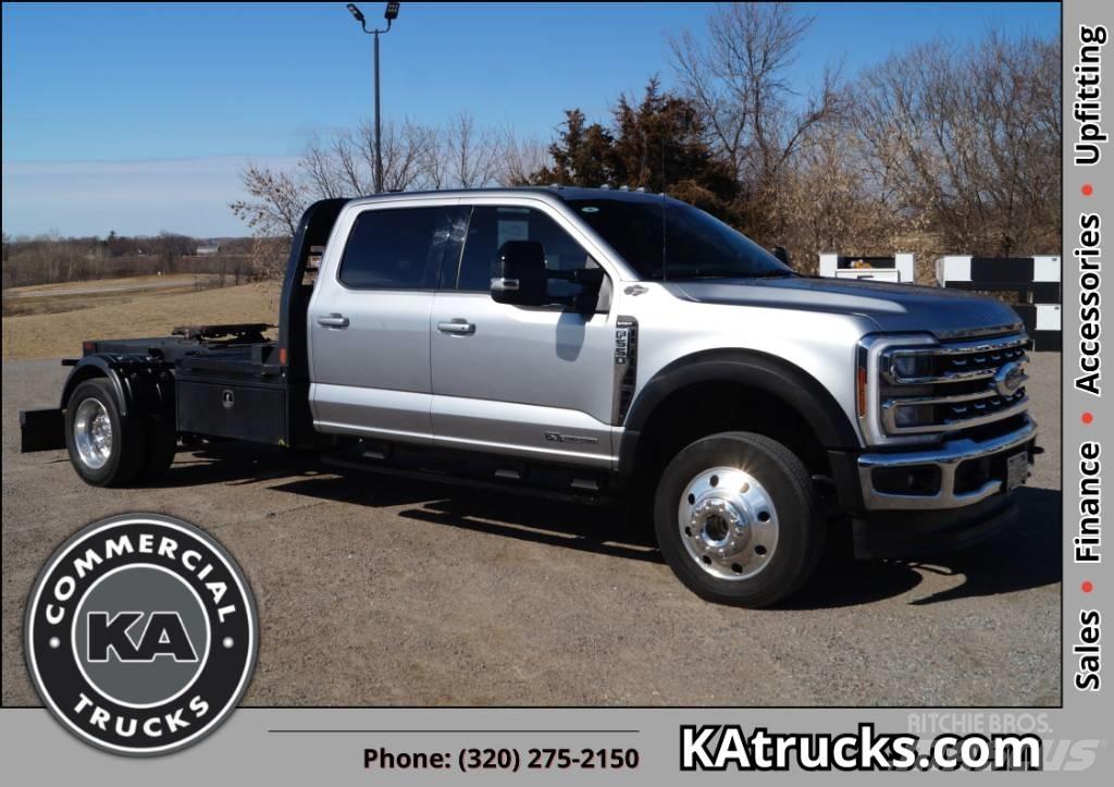 Ford F 550 SD Lariat Chassis Cab trucks