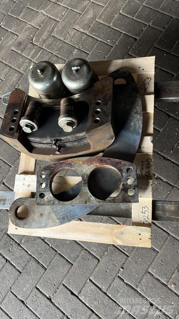 John Deere 1270 D Brakes