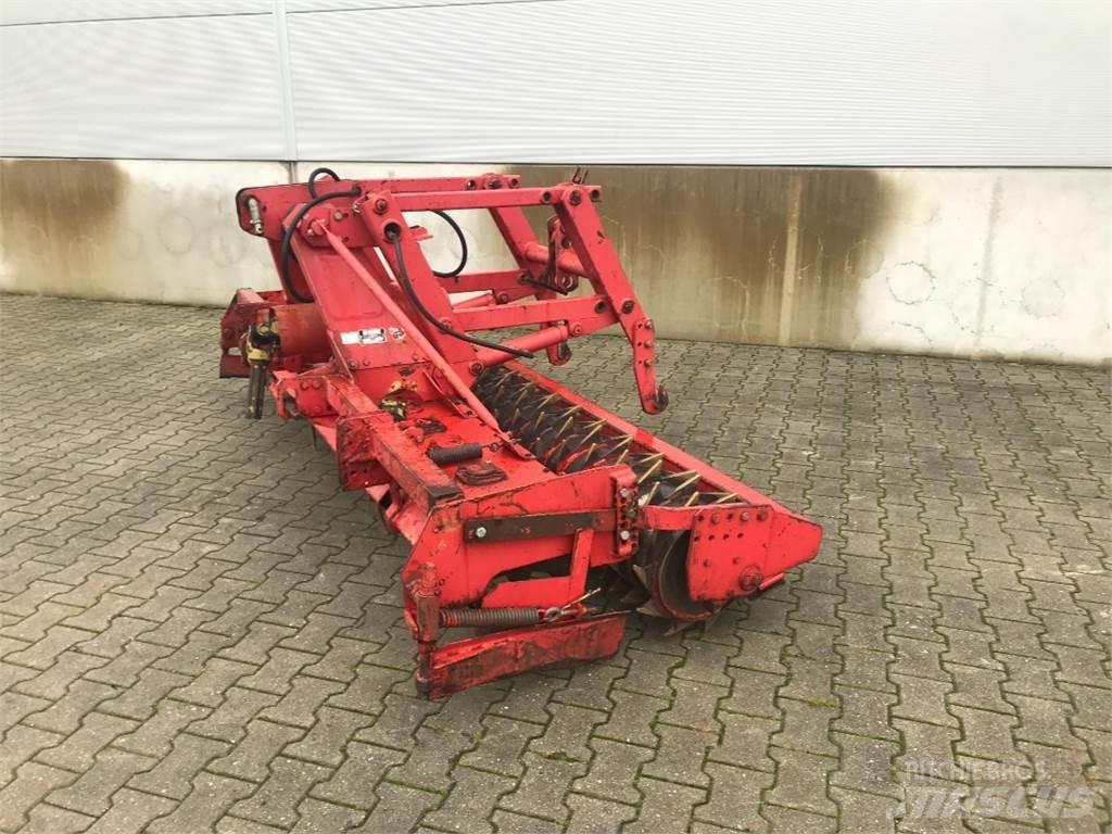 Krone KES 121-3000 Power harrows and rototillers