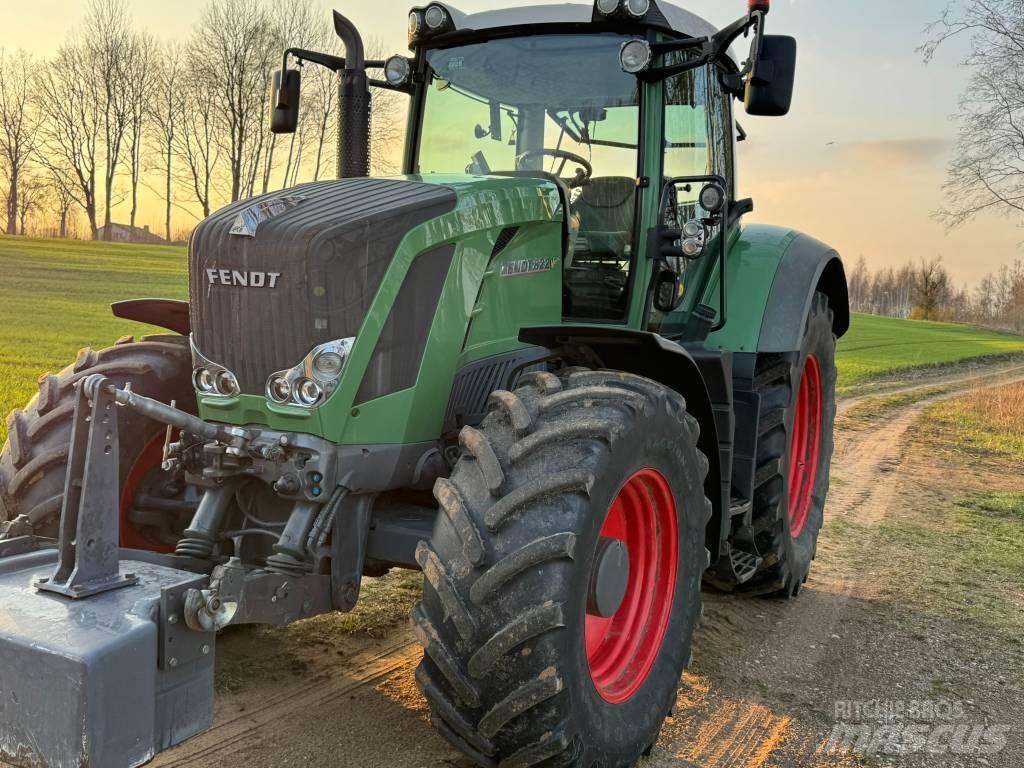 Fendt 822 Vario Tractors