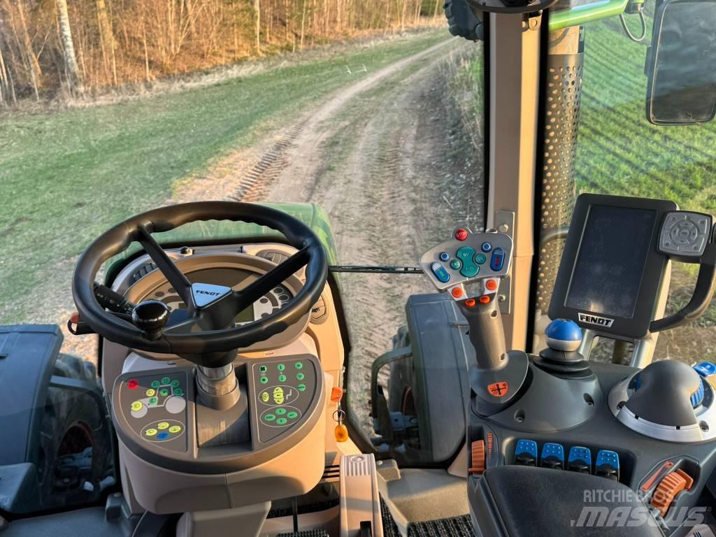 Fendt 822 Vario Tractors