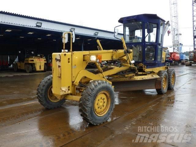 Komatsu GD405A-2 Graders