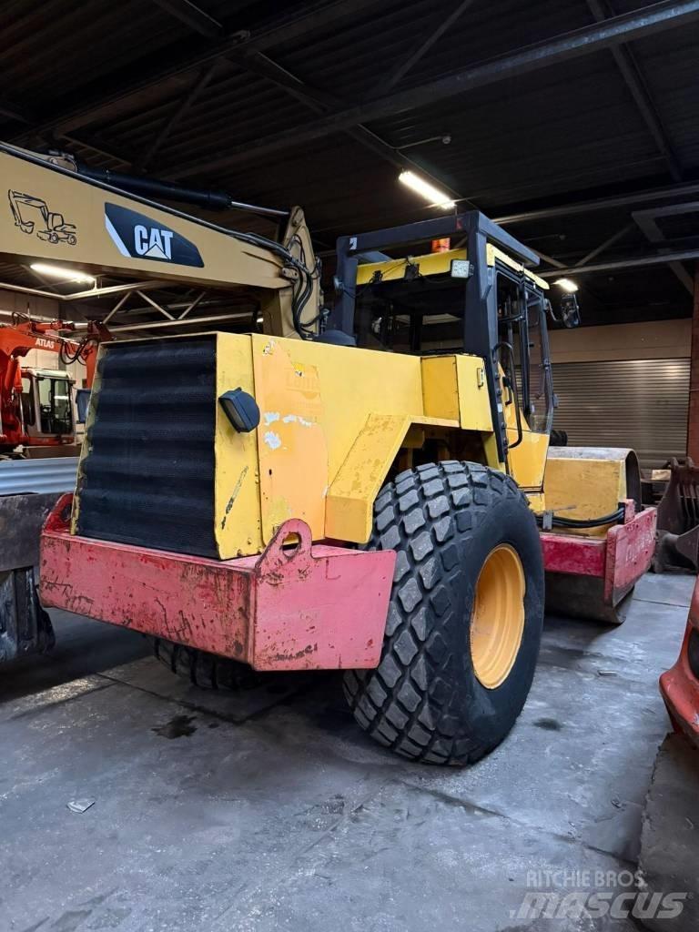 Dynapac CA 251 D Pneumatic tired rollers