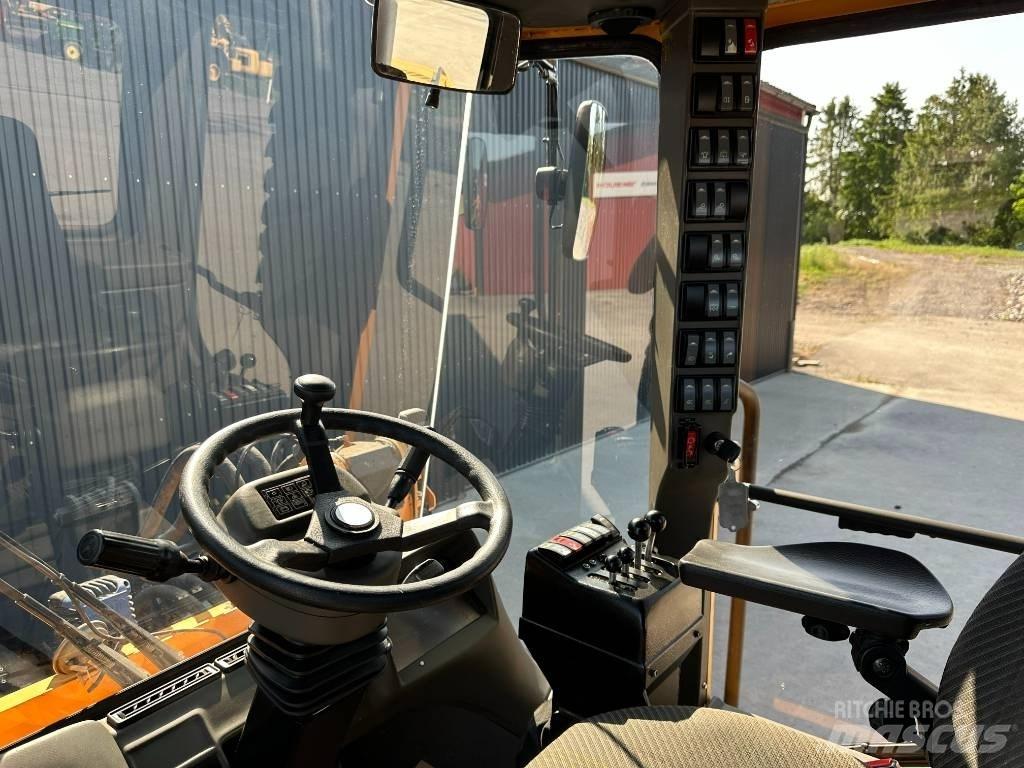 Ljungby L 11 Wheel loaders