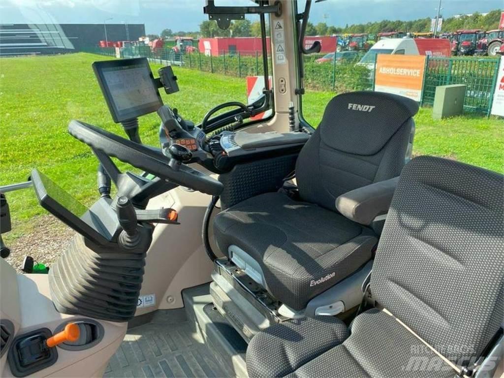 Fendt 724 PROFI+ Tractors