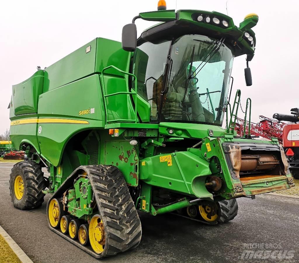 John Deere S 690 i Combine harvesters
