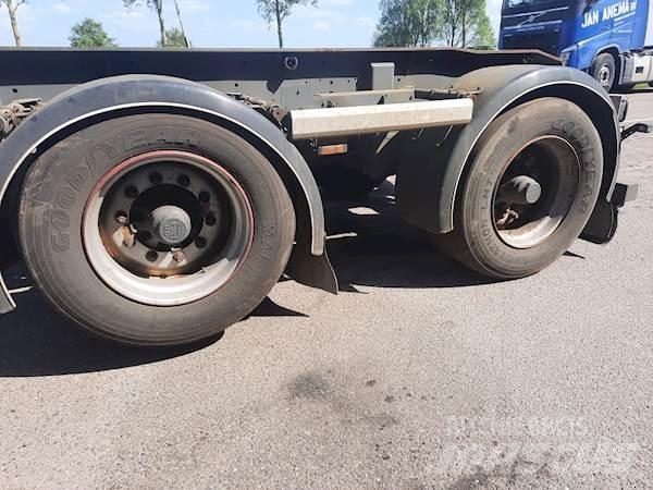 Floor FLA-3-101 Container semi-trailers