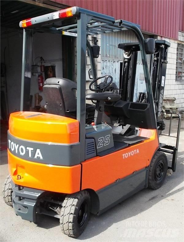 Toyota 7 FBMF 25 Electric forklift trucks
