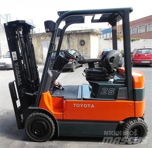 Toyota 7 FBMF 25 Electric forklift trucks