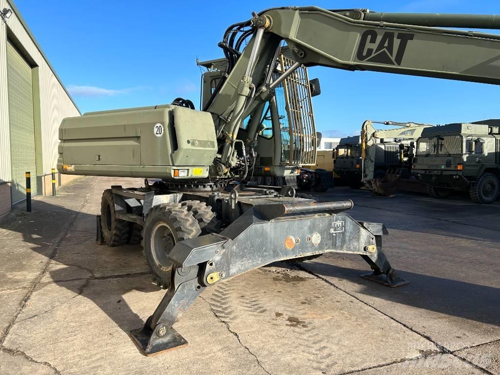 CAT 318 Wheeled excavators