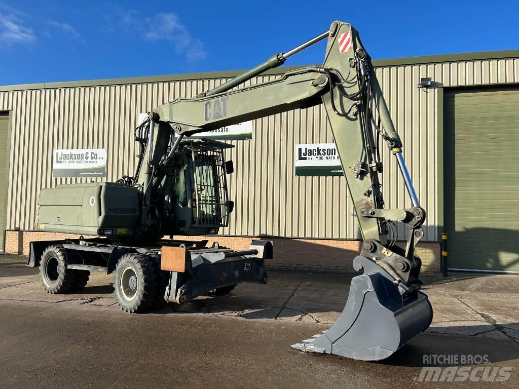 CAT 318 Wheeled excavators