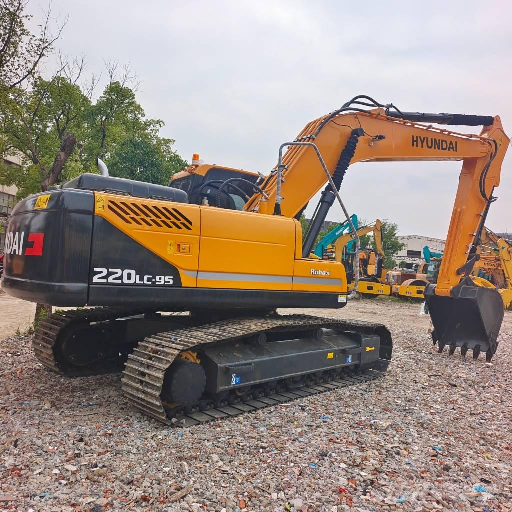 Hyundai 220LC-9T Crawler excavators
