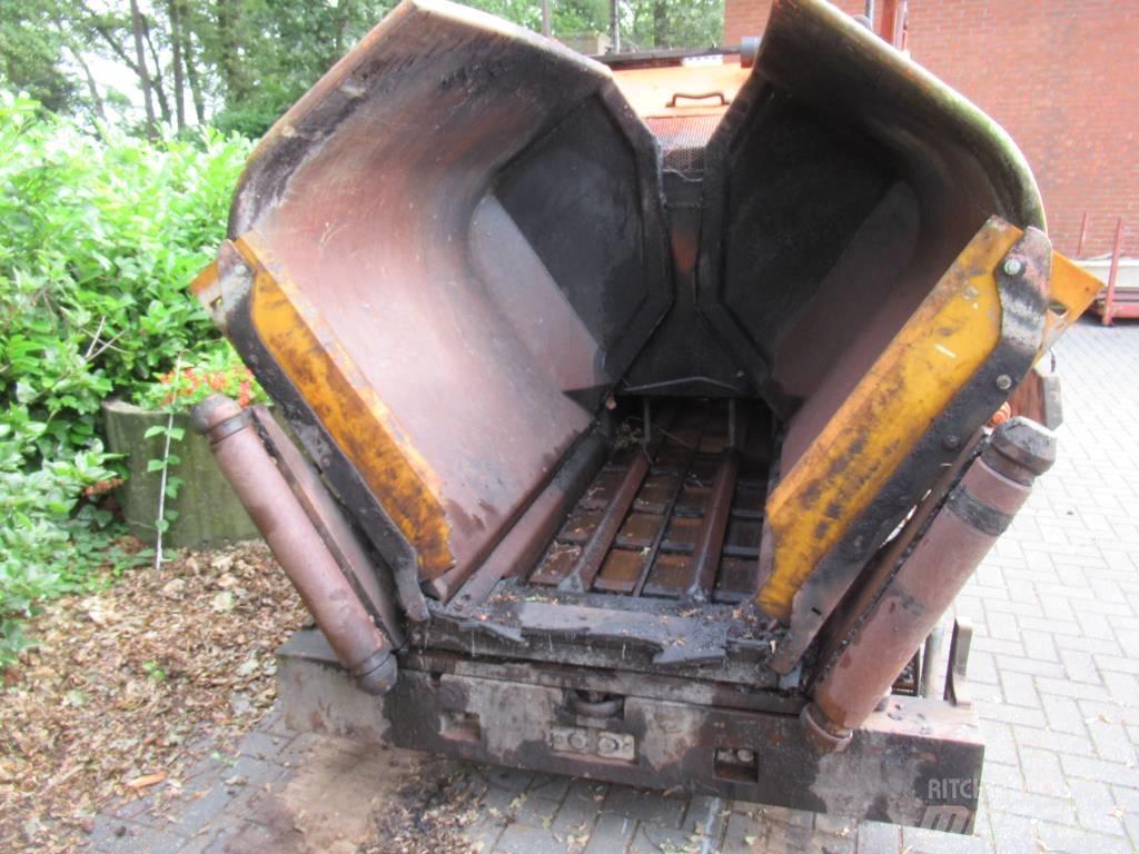 Demag DF 65 C  DF 115 Asphalt pavers