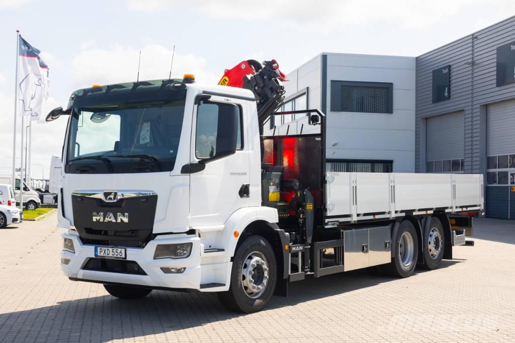 MAN TGM 26.320 6x2-4 Truck mounted cranes