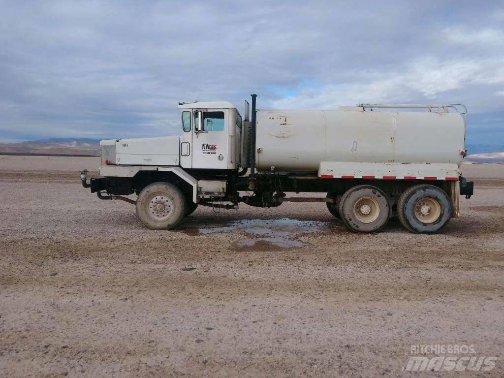 Oshkosh 6000 Water bowser
