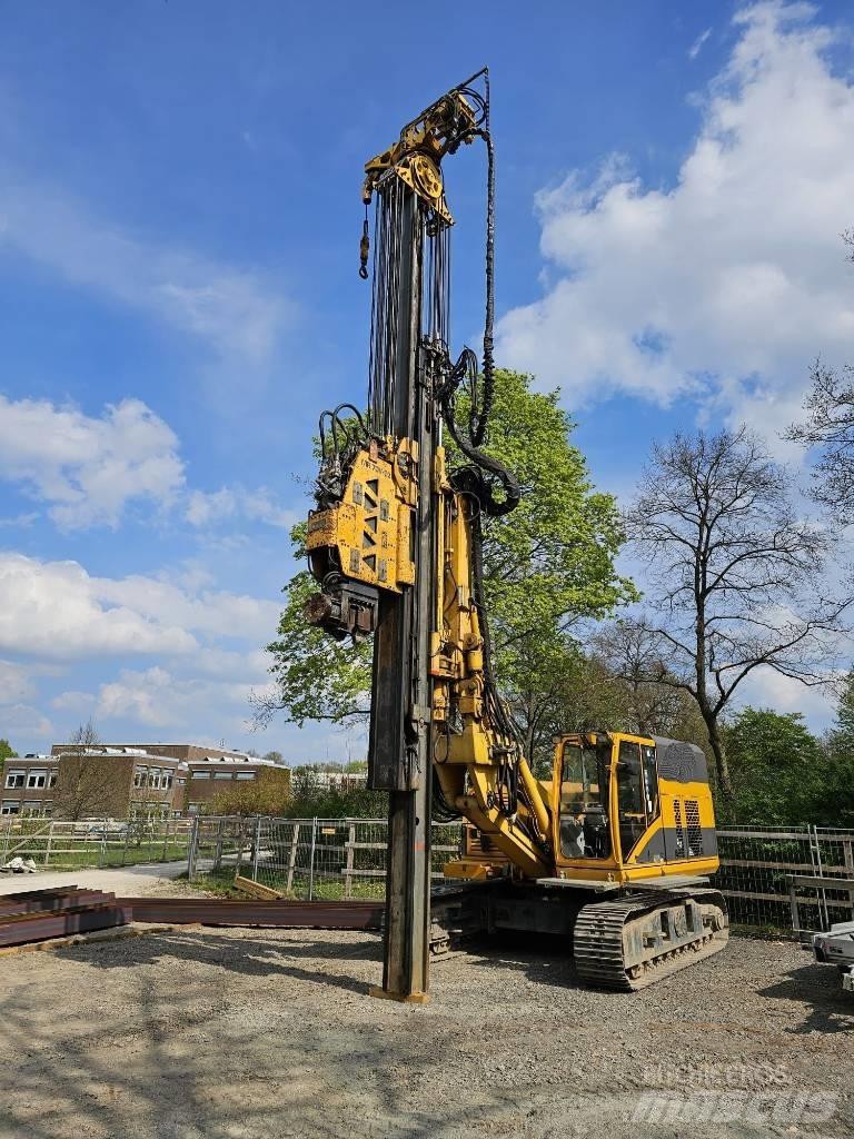 RTG BAUER RG 14 Vibratory pile drivers