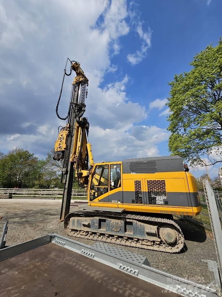 RTG BAUER RG 14 Vibratory pile drivers