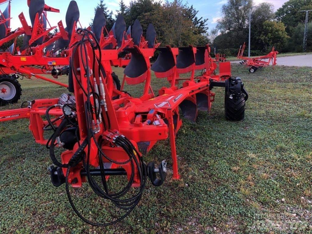 Kuhn VM 153 5 Plows
