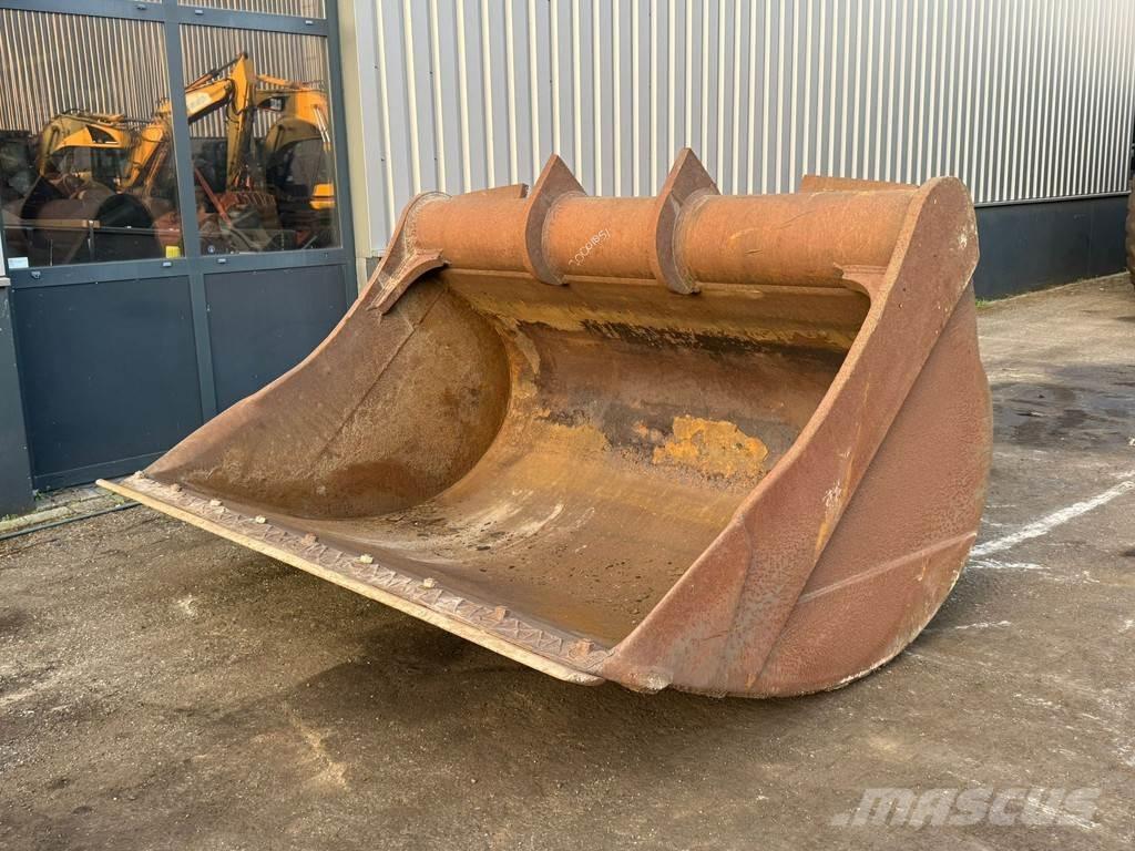  Onbekend NG-2600 Buckets