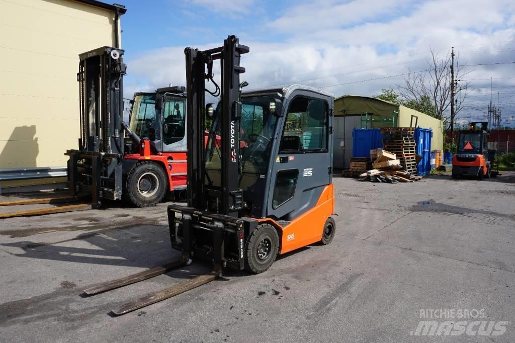 Toyota 8FBMKT25 Electric forklift trucks