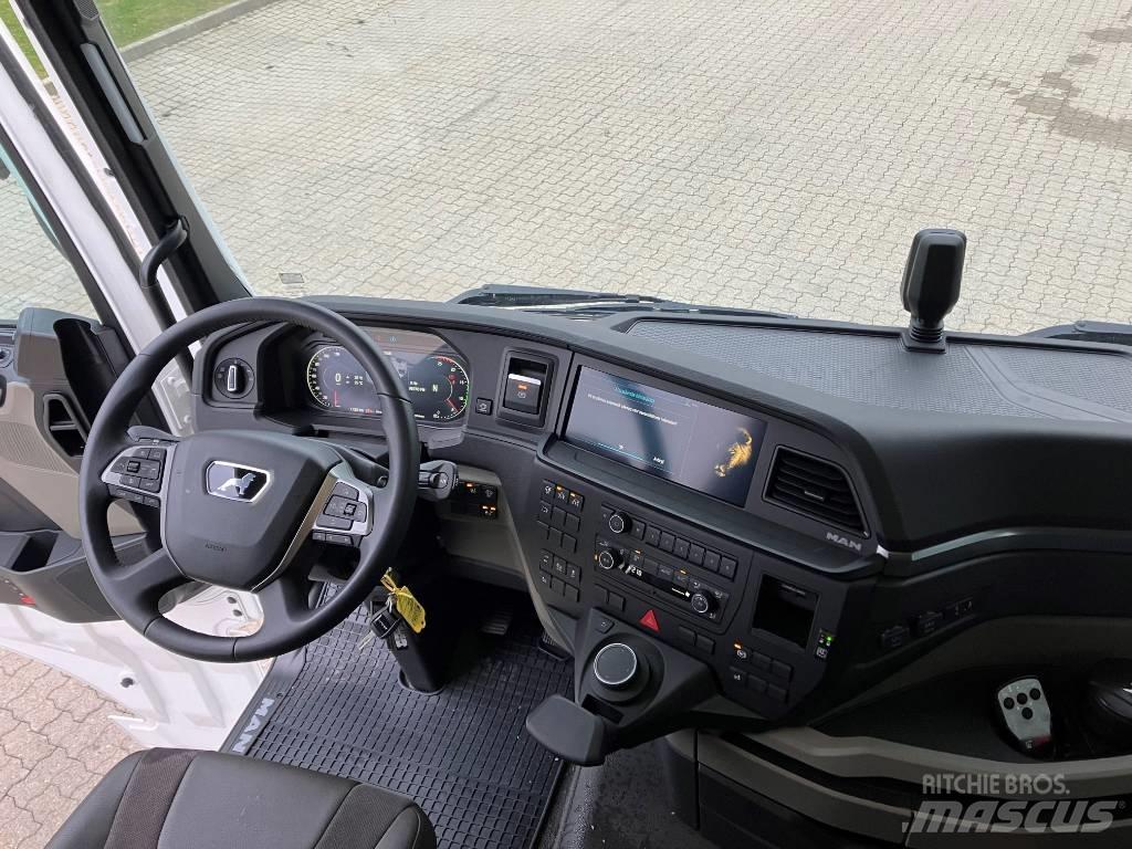 MAN TGX 26.510 Temperature controlled trucks