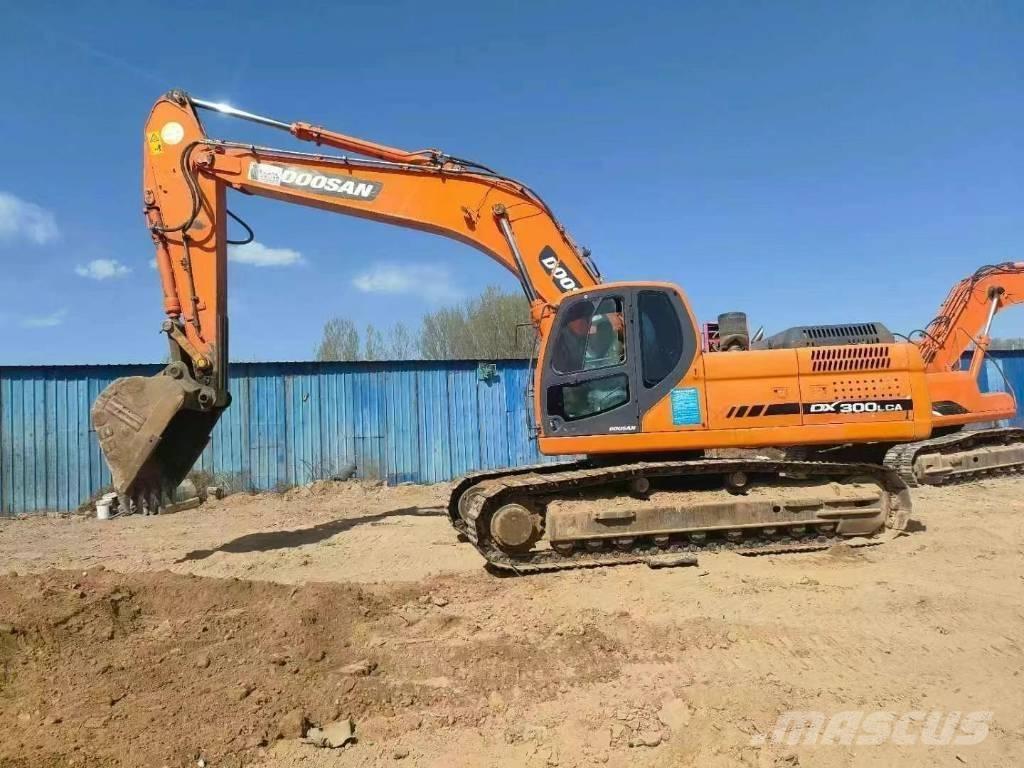 Doosan DX300LC-9 Crawler excavators