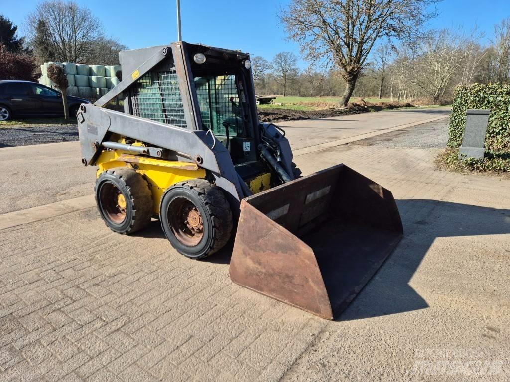 New Holland LS 160 Skid steer loaders