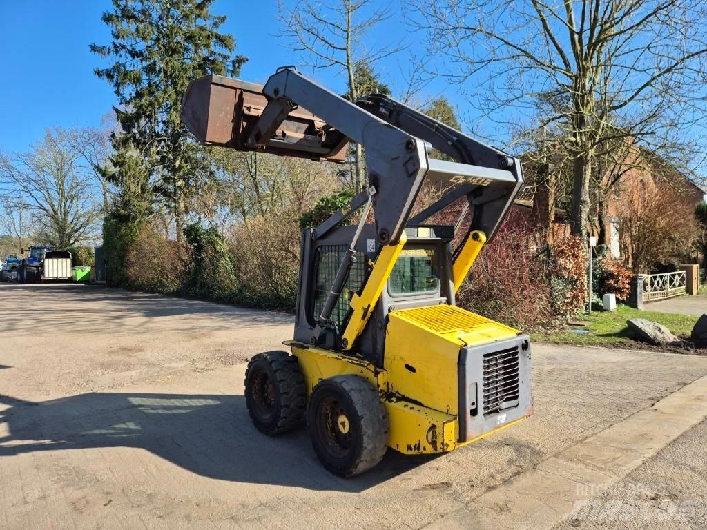 New Holland LS 160 Skid steer loaders
