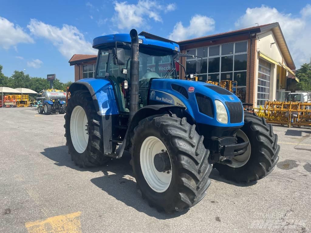 New Holland T 7550 Tractors