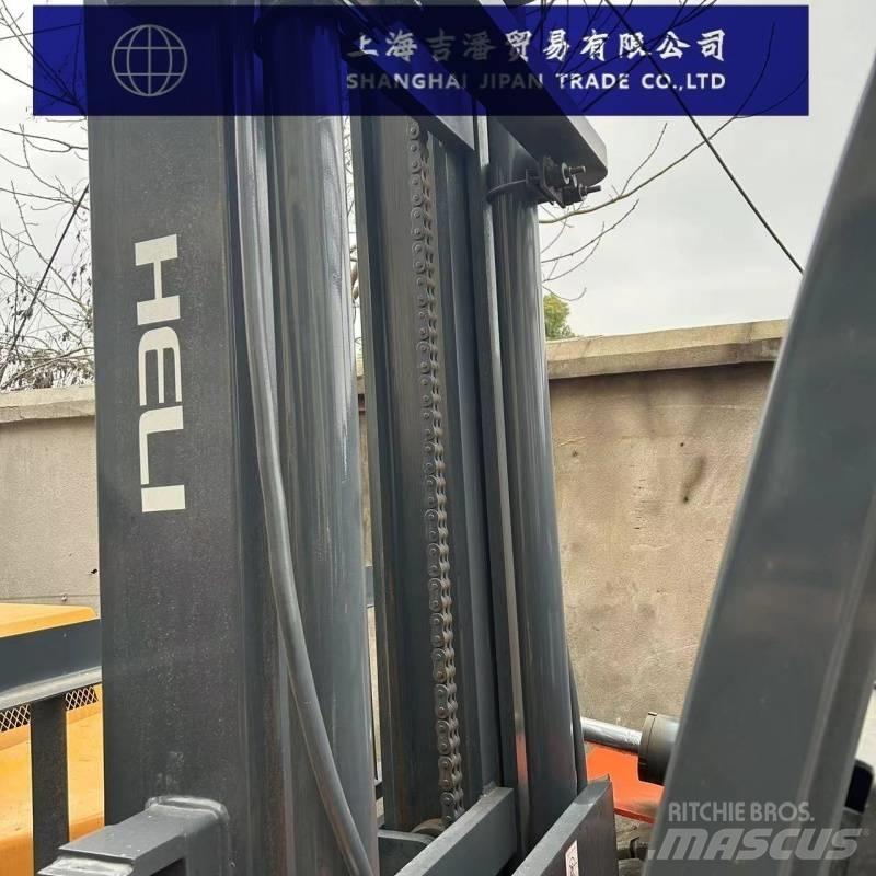 Heli 50 Diesel trucks