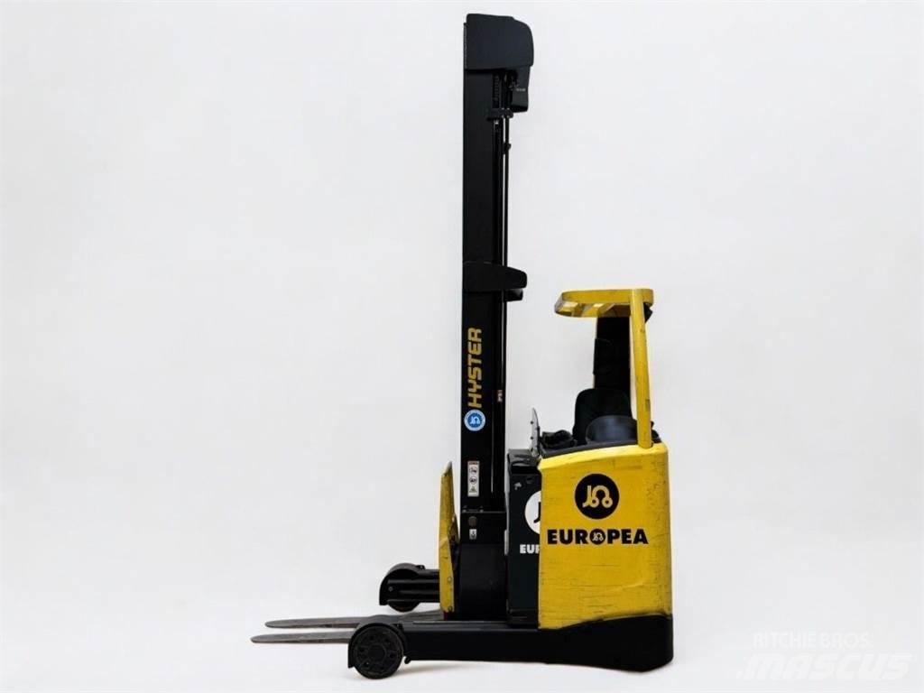 Hyster R1 6 Reach truck