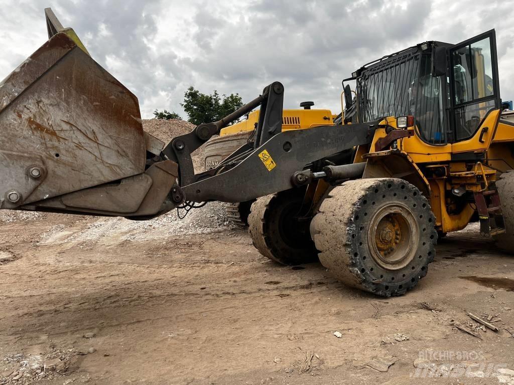 Volvo L 120 F Wheel loaders