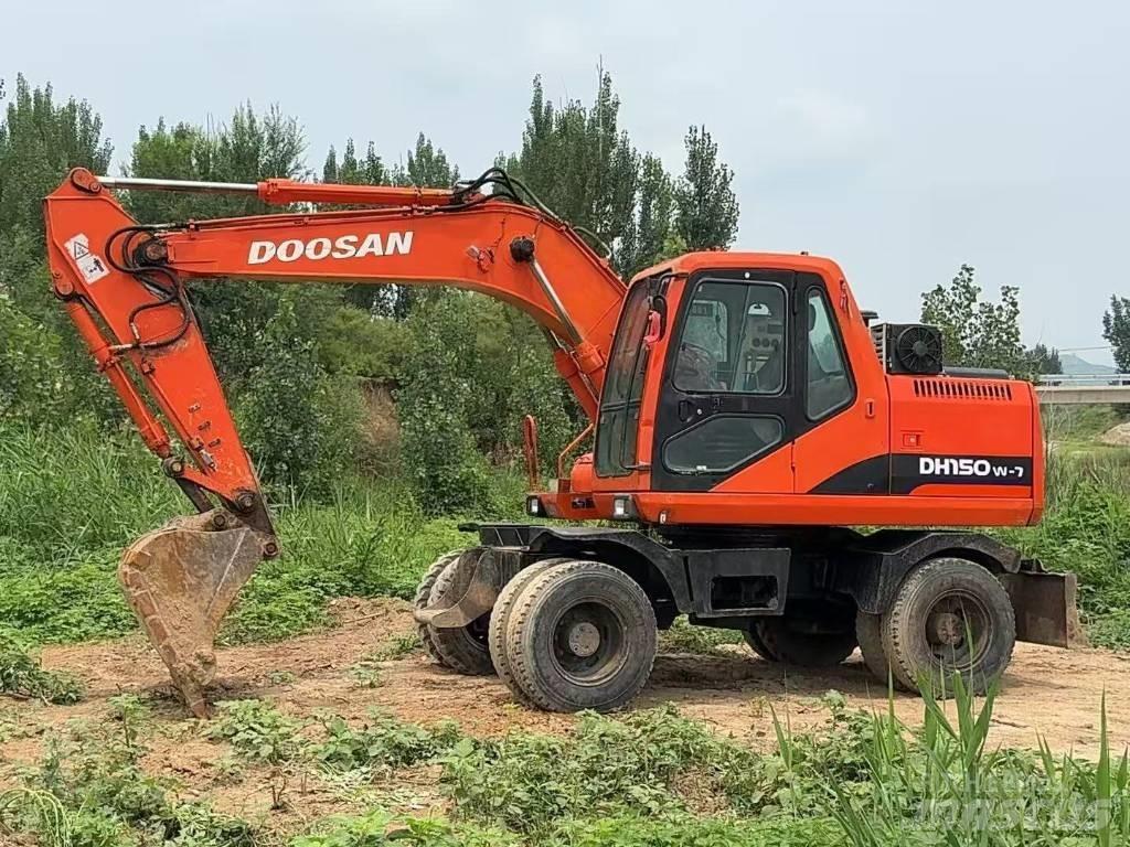 Doosan DH 150 W-7 Wheeled excavators