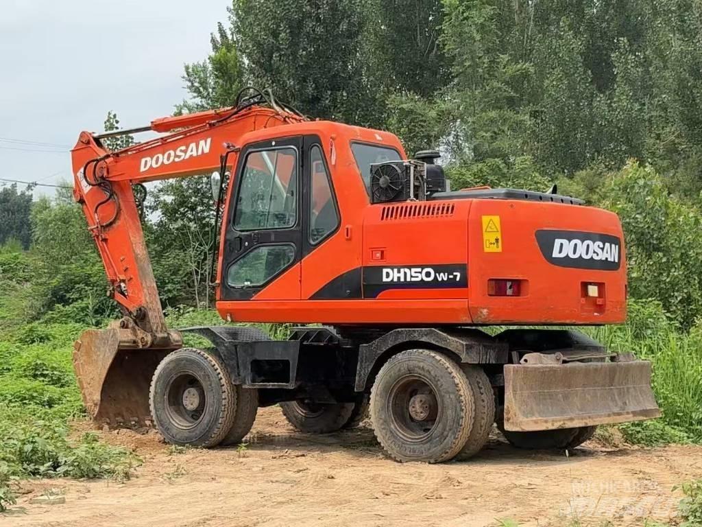 Doosan DH 150 W-7 Wheeled excavators