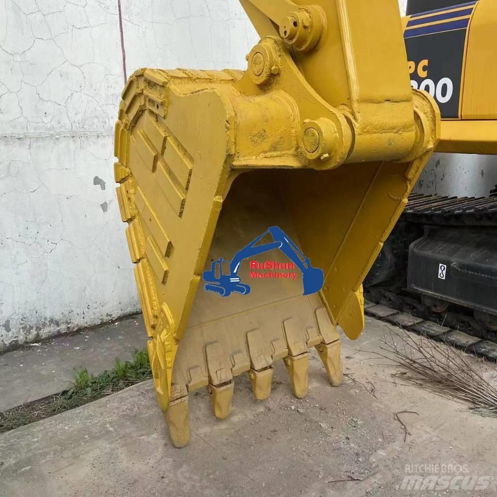 CAT 323D Crawler excavators